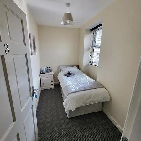 Dublin Packet - Single Room 3 Holyhead Buitenkant foto