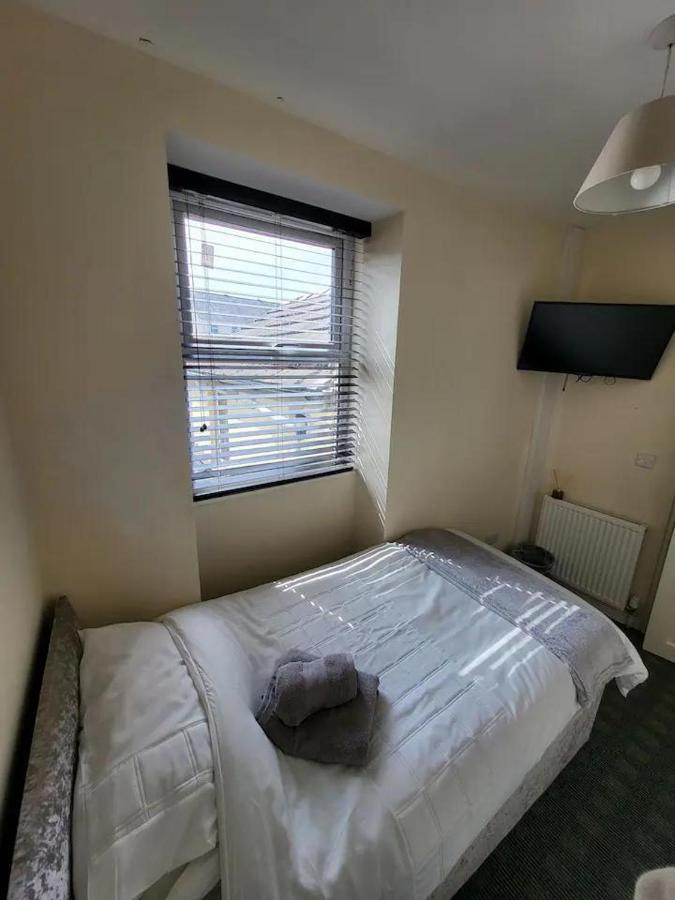 Dublin Packet - Single Room 3 Holyhead Buitenkant foto